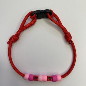 collar cordon ajustable detalles rosado y fucsia