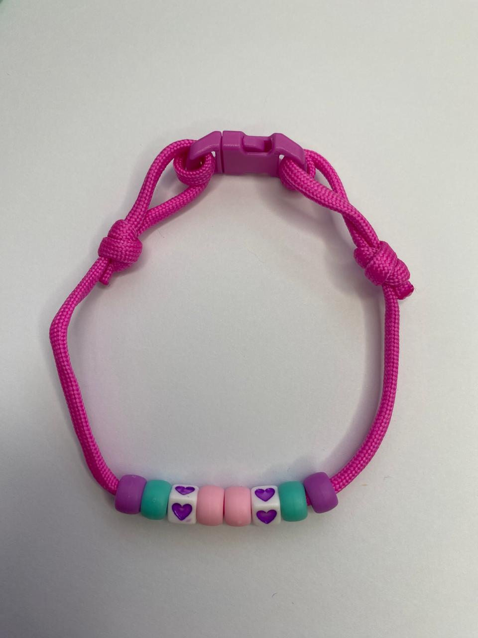 Collar cordon ajustable detalles verde y morado