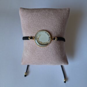 Pulsera con pelitos